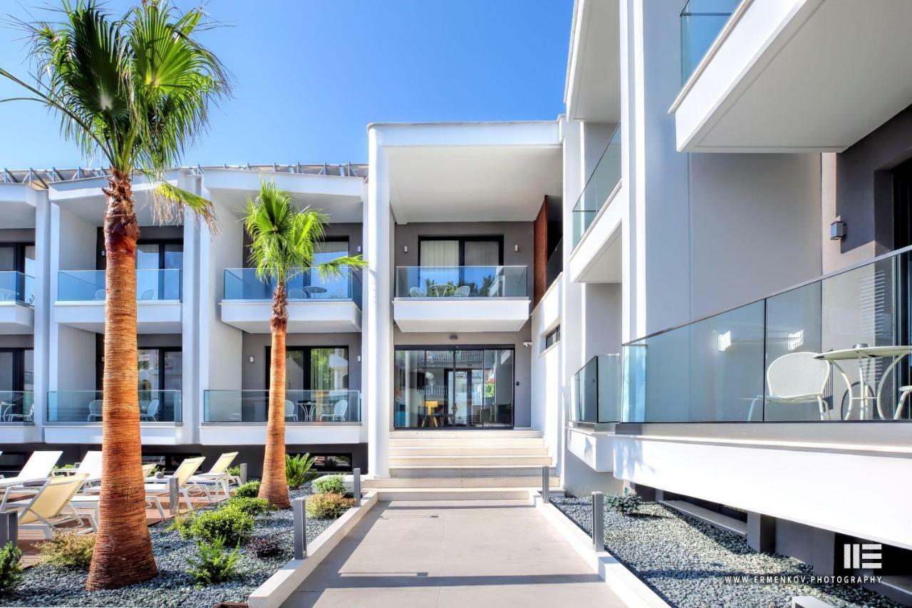 Senso Suites Néa Péramos Extérieur photo