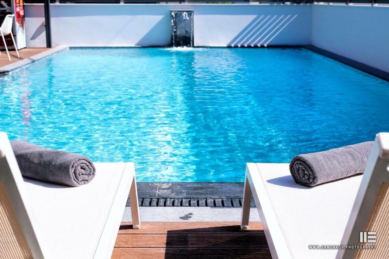 Senso Suites Néa Péramos Extérieur photo