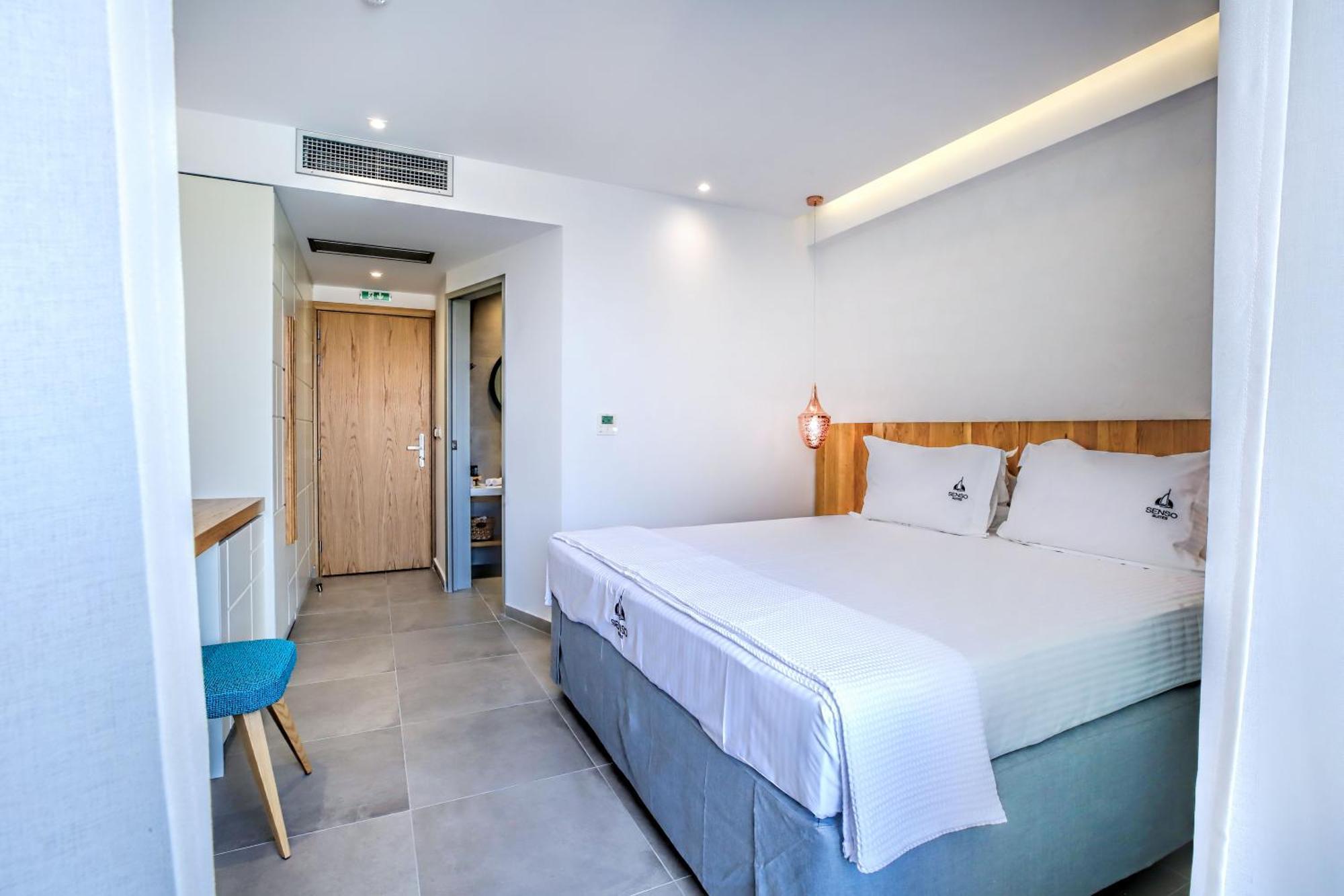 Senso Suites Néa Péramos Extérieur photo